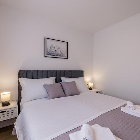 Adriatic Nest, Cozy And Modern Two Bedroom Apartment Kastela Ngoại thất bức ảnh