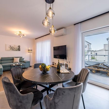 Adriatic Nest, Cozy And Modern Two Bedroom Apartment Kastela Ngoại thất bức ảnh