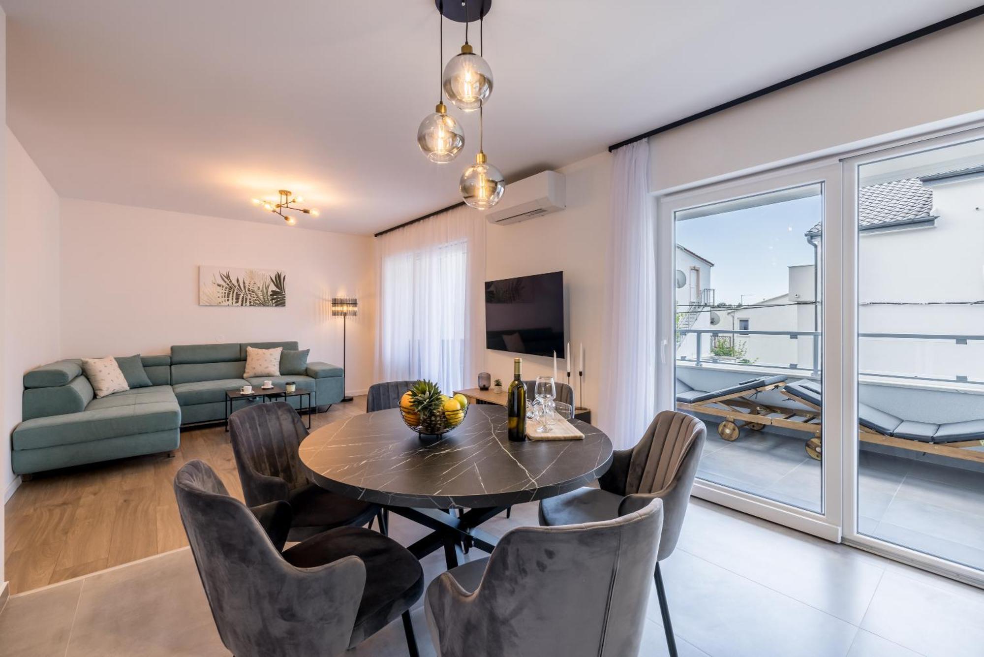Adriatic Nest, Cozy And Modern Two Bedroom Apartment Kastela Ngoại thất bức ảnh