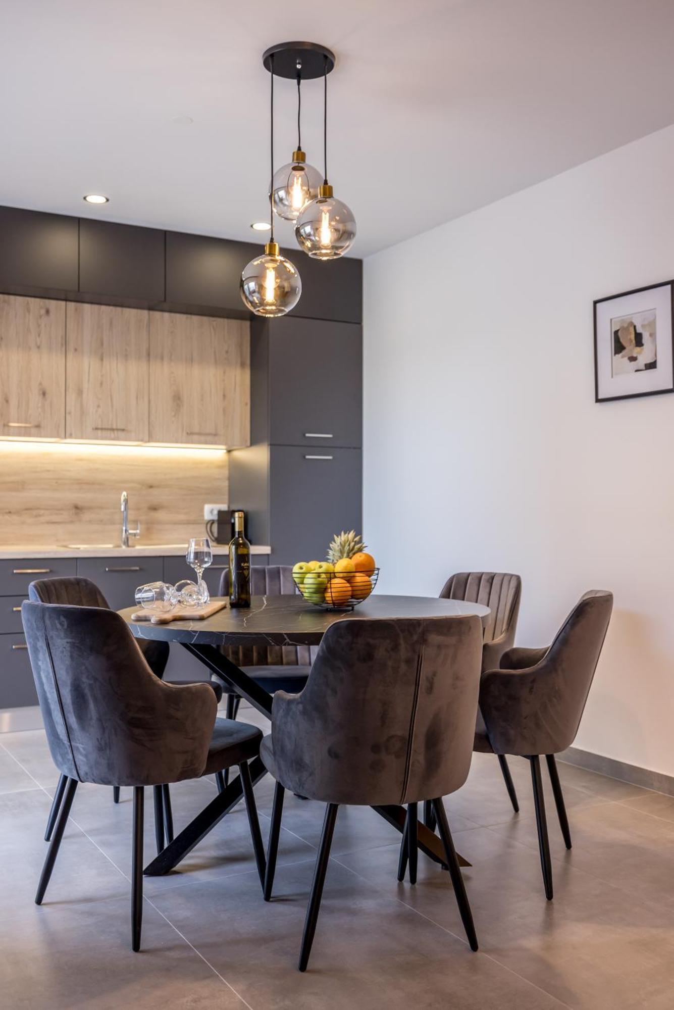 Adriatic Nest, Cozy And Modern Two Bedroom Apartment Kastela Ngoại thất bức ảnh